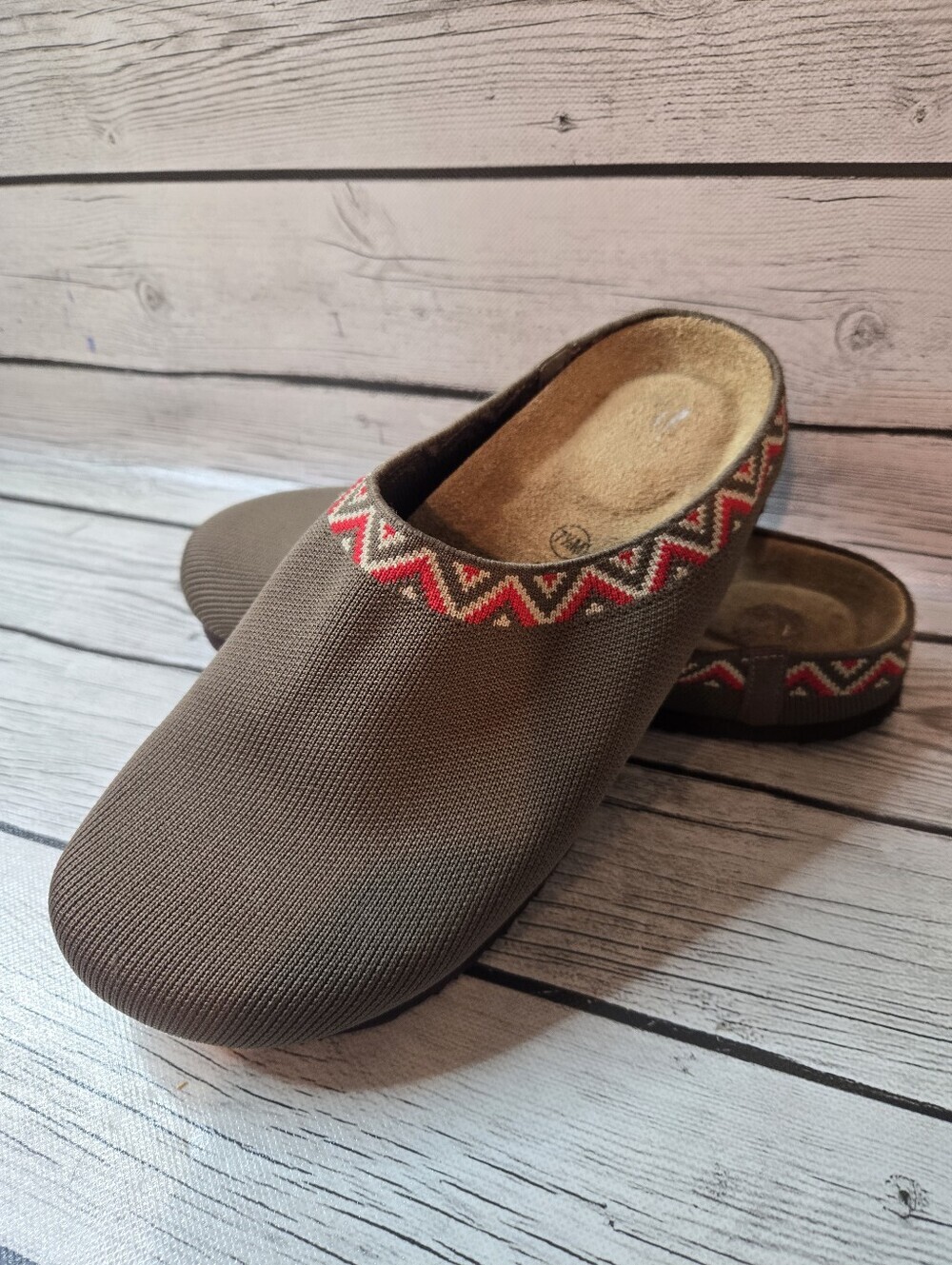 Cushe Air Women's Brown Wool Felt Clog Mule Slippers Comfort Shoes Size 7.5